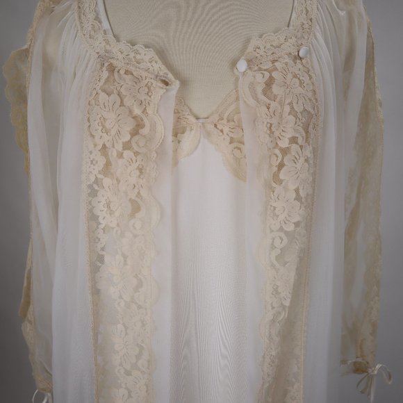 Tosca Other - 🌺 Vintage Tosca Nightgown Robe Set White Lace Galore Bridal Peignoir Lingerie M